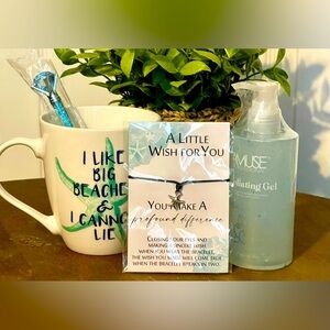 Beach lovers bundle! 4 new items. See all pics.